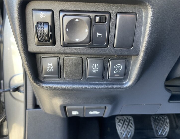 Nissan Juke SUV / Terénní 1,2 l 85 kw