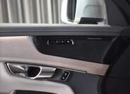 Volvo XC90 SUV / Terénní 2,0 l 228 kw