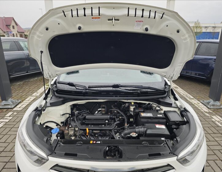 KIA Stonic SUV / Terénní 1,4 l 73 kw