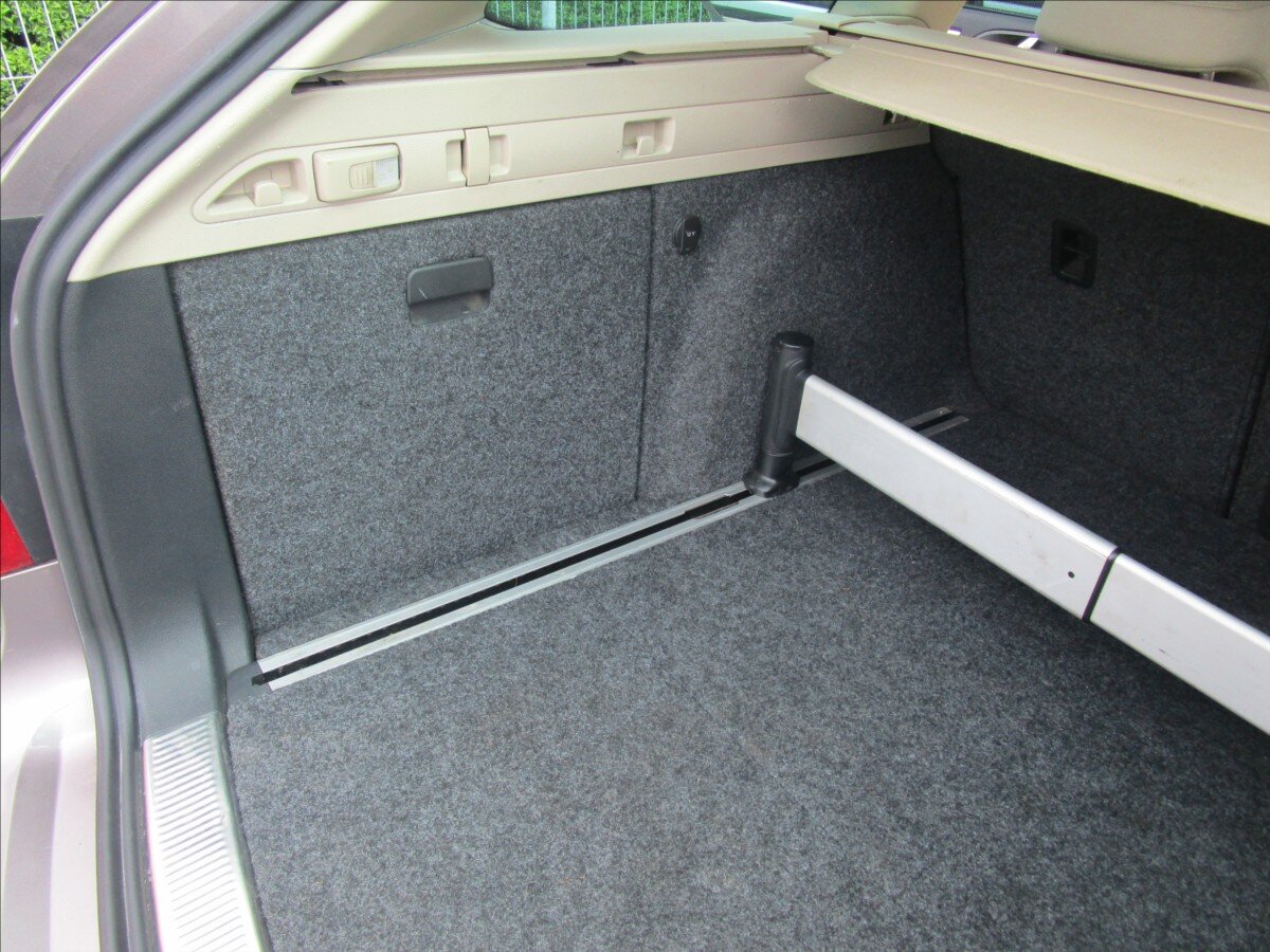 Škoda Superb Kombi 2,0 l 125 kw