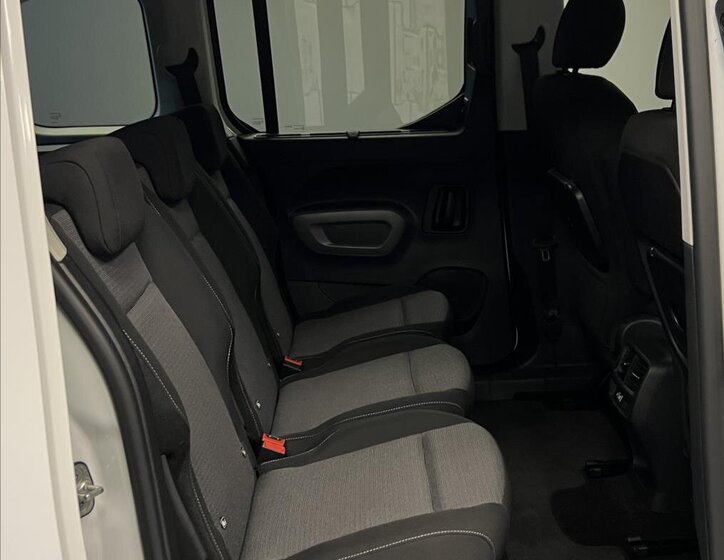 Toyota ProAce City Verso MPV 1,5 l 96 kw