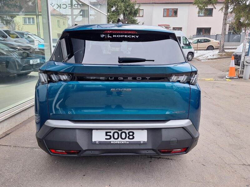 Peugeot 5008 SUV 1,2 l 107 kw