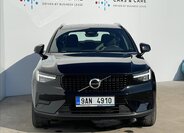 Volvo XC40 SUV / Terénní 2,0 l 145 kw
