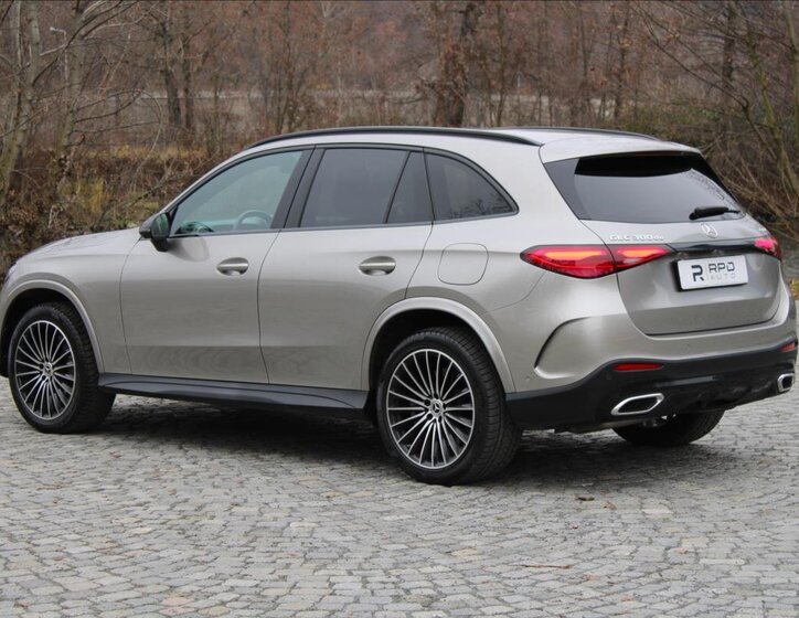 Mercedes-Benz GLC 39