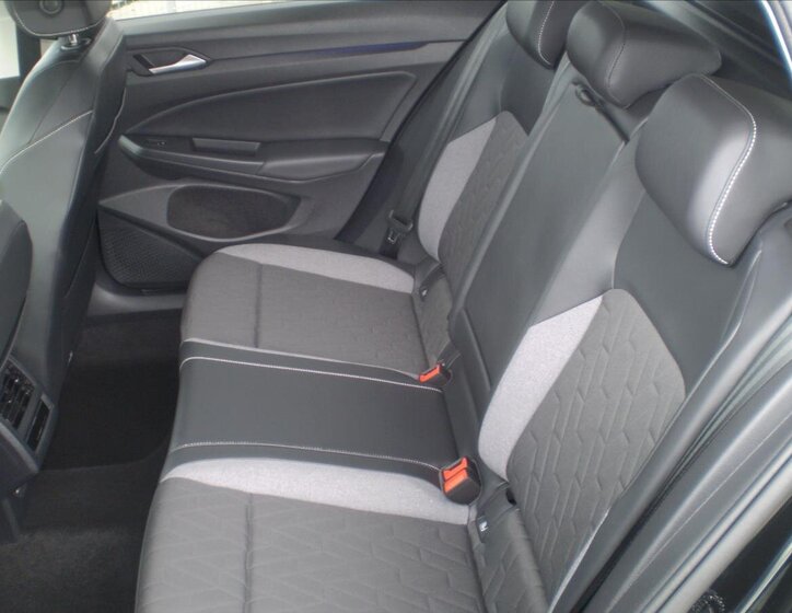 Volkswagen Golf Kombi 1,5 l 110 kw