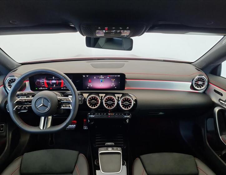 Mercedes-Benz CLA 13