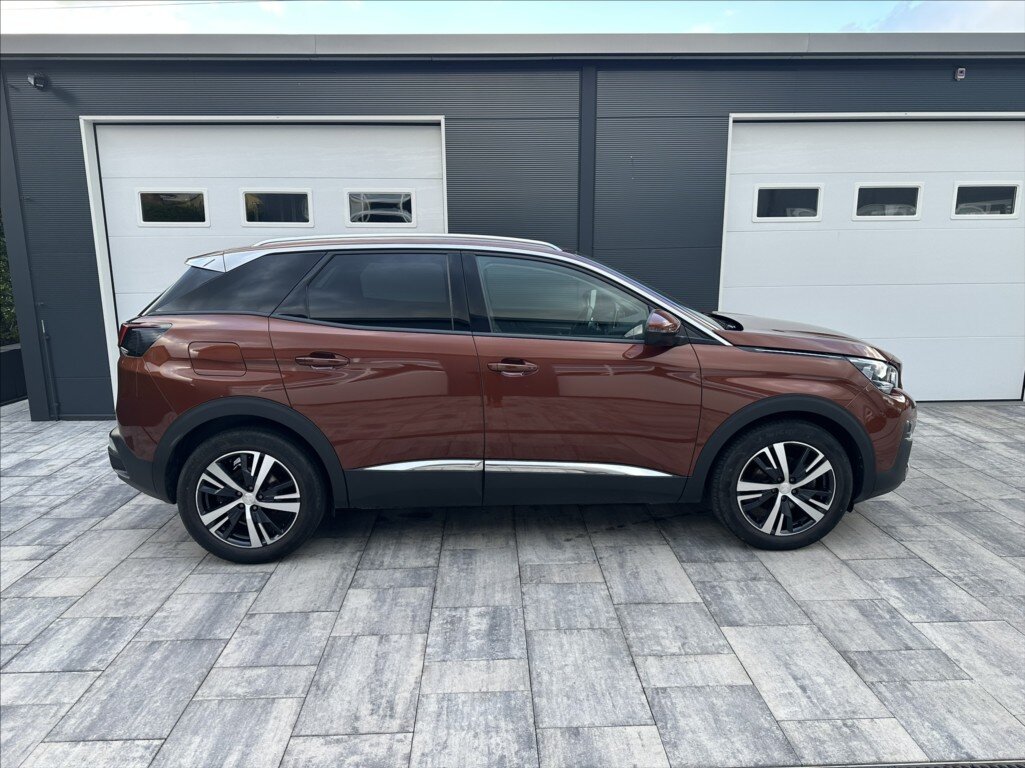 Peugeot 3008 SUV / Terénní 1,2 l 96 kw
