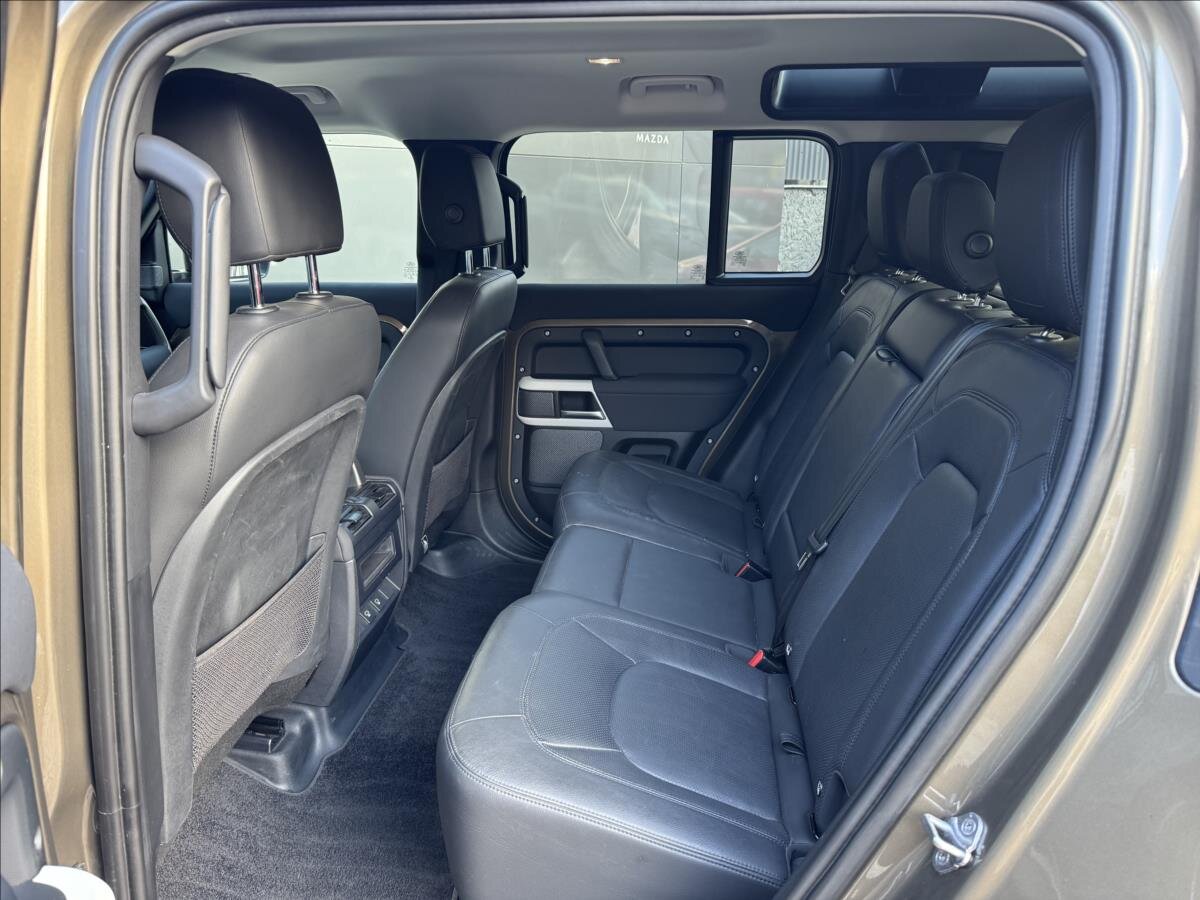 Land Rover Defender SUV / Terénní 3,0 l 221 kw