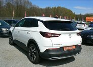 Opel Grandland X SUV / Terénní 1,2 l 96 kw