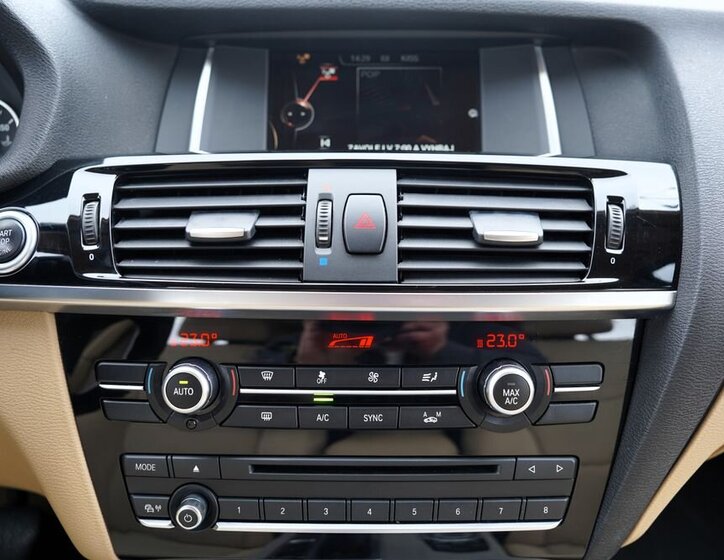 BMW X3 SUV / Terénní 2,0 l 110 kw