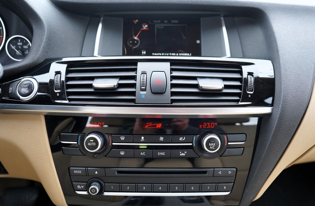 BMW X3 SUV / Terénní 2,0 l 110 kw