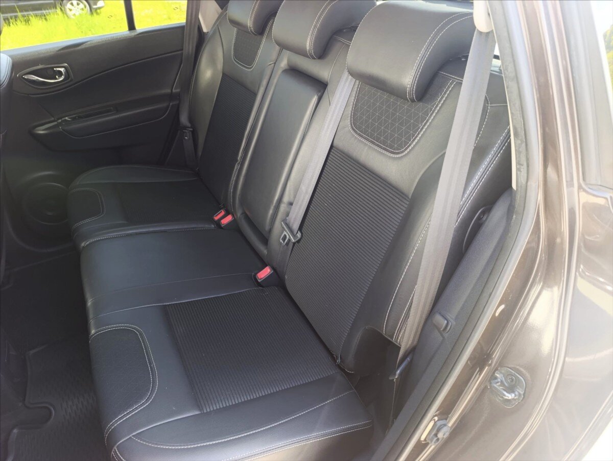 Renault Koleos SUV / Terénní 2,0 l 127 kw