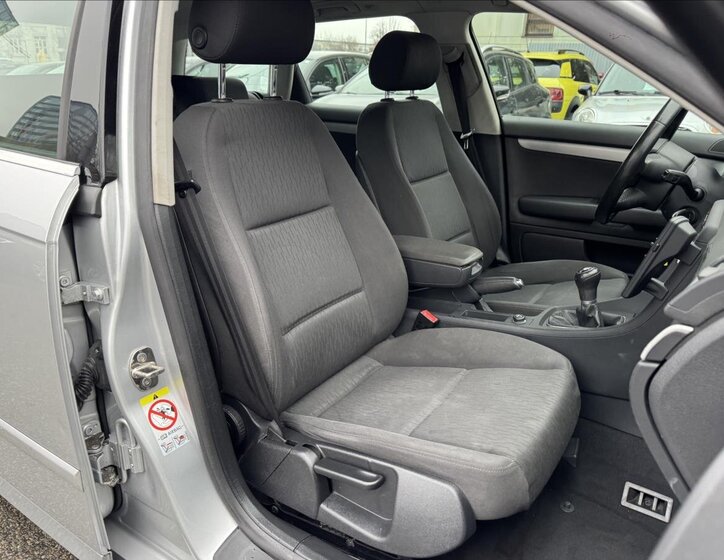 Audi A4 Kombi 2,0 l 103 kw