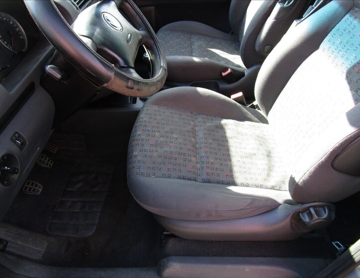 Volkswagen Sharan Kombi 1,9 l 85 kw