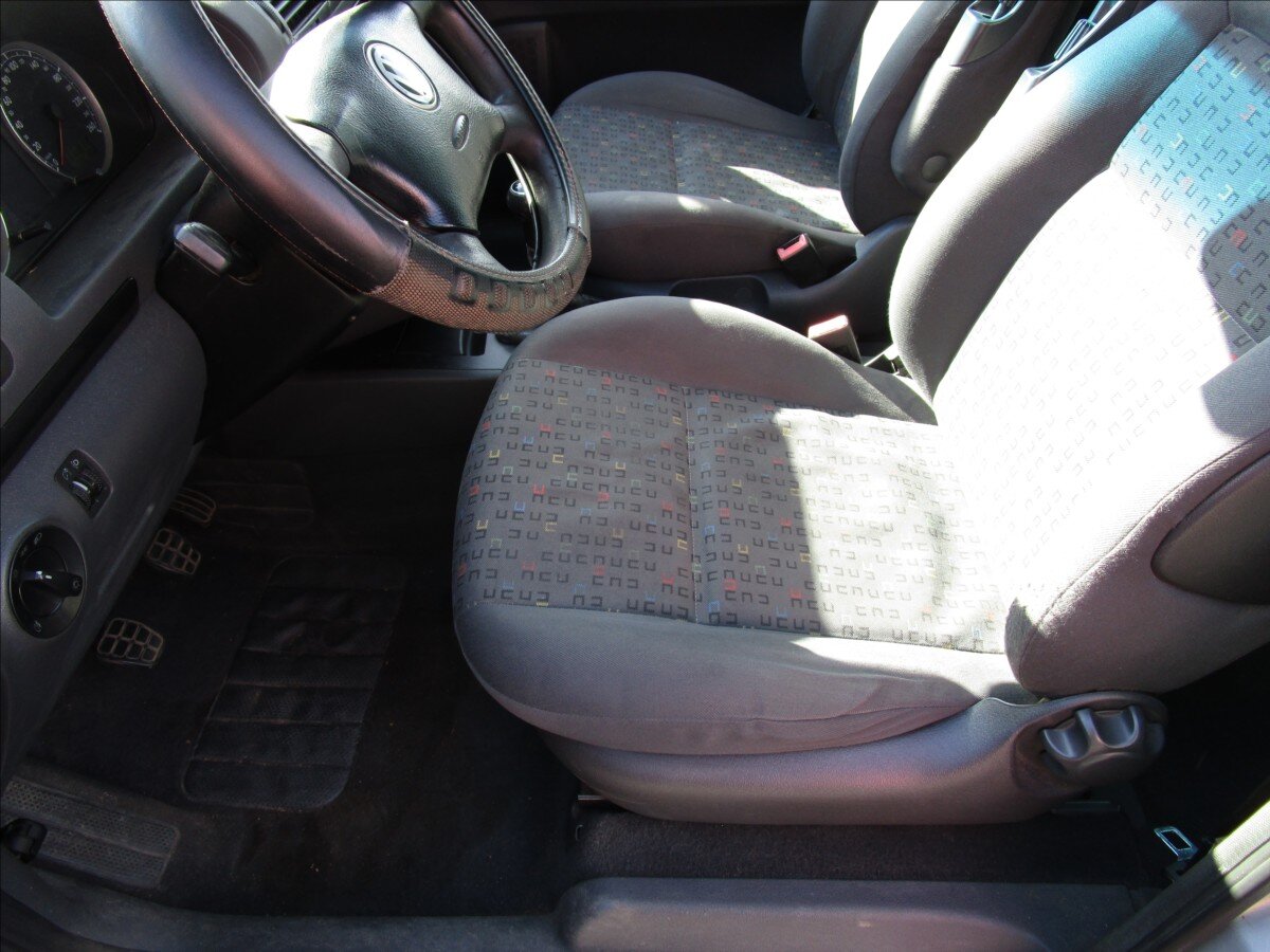 Volkswagen Sharan Kombi 1,9 l 85 kw