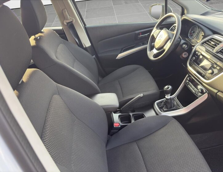 Suzuki SX4 S-Cross SUV / Terénní 1,4 l 95 kw