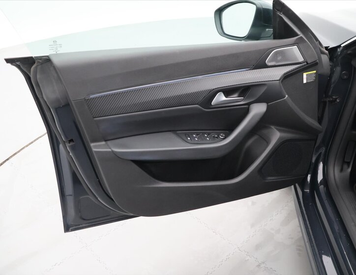 Peugeot 508 Liftback 1,6 l 133 kw