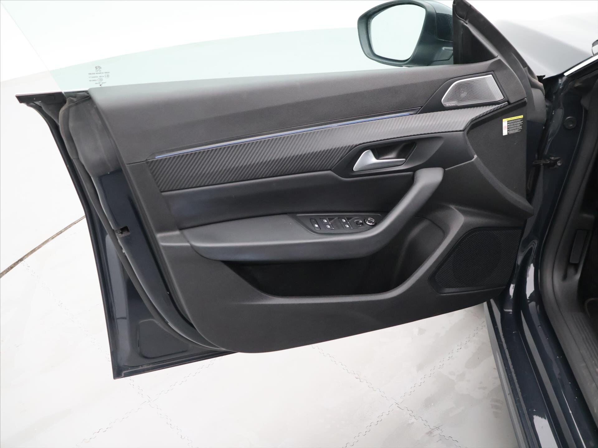 Peugeot 508 Liftback 1,6 l 133 kw