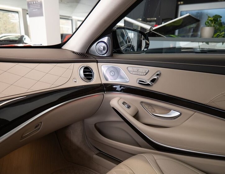 Mercedes-Benz Třídy S Sedan / Limuzína 4,0 l 345 kw