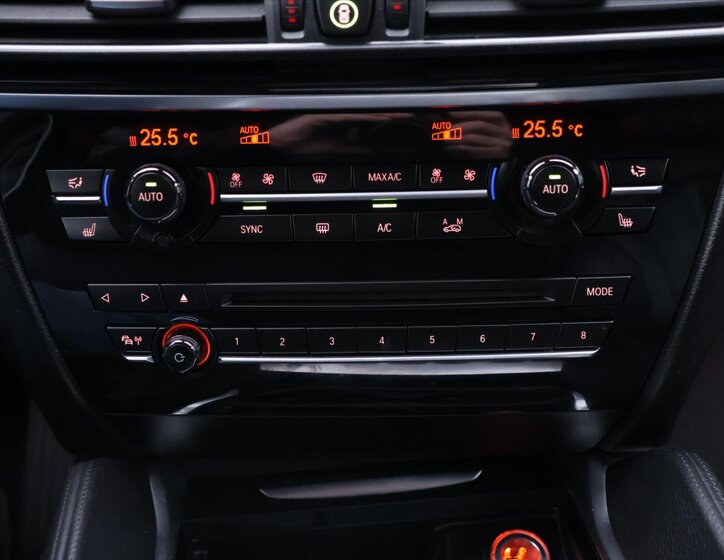 BMW X6 SUV / Terénní 3,0 l 190 kw