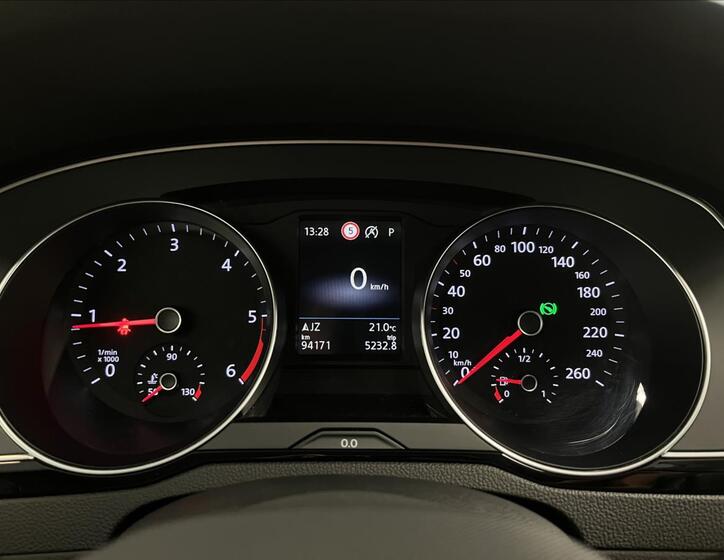 Volkswagen Passat 13