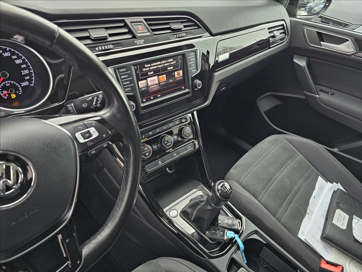 Volkswagen Touran Kombi 1,4 l 110 kw