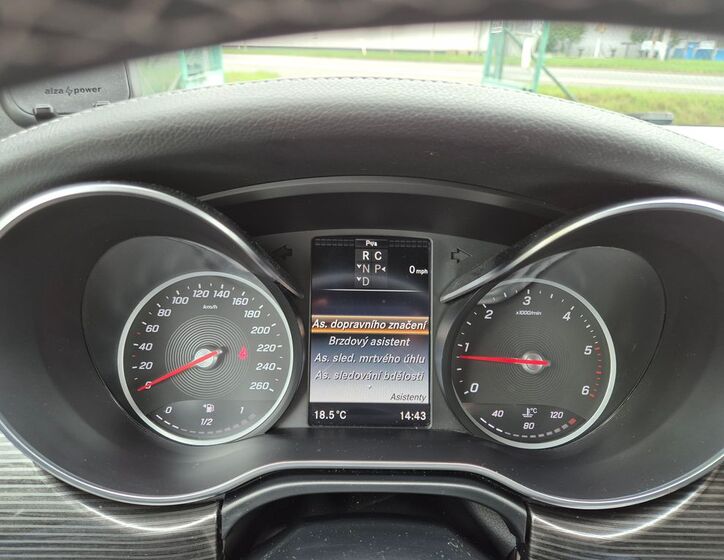 Mercedes-Benz Třídy V 31