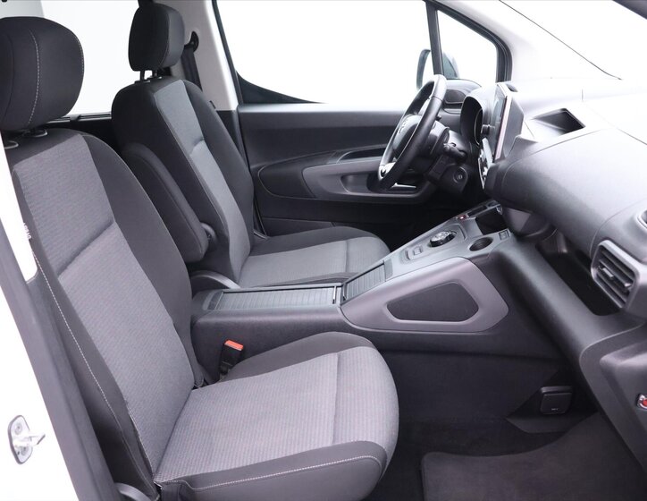 Toyota ProAce City Verso MPV 1,2 l 96 kw