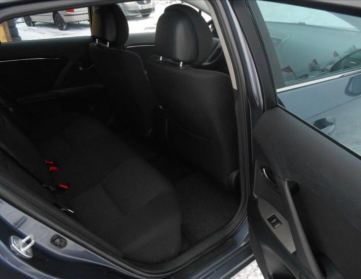 Toyota Avensis Kombi 1,8 l 108 kw