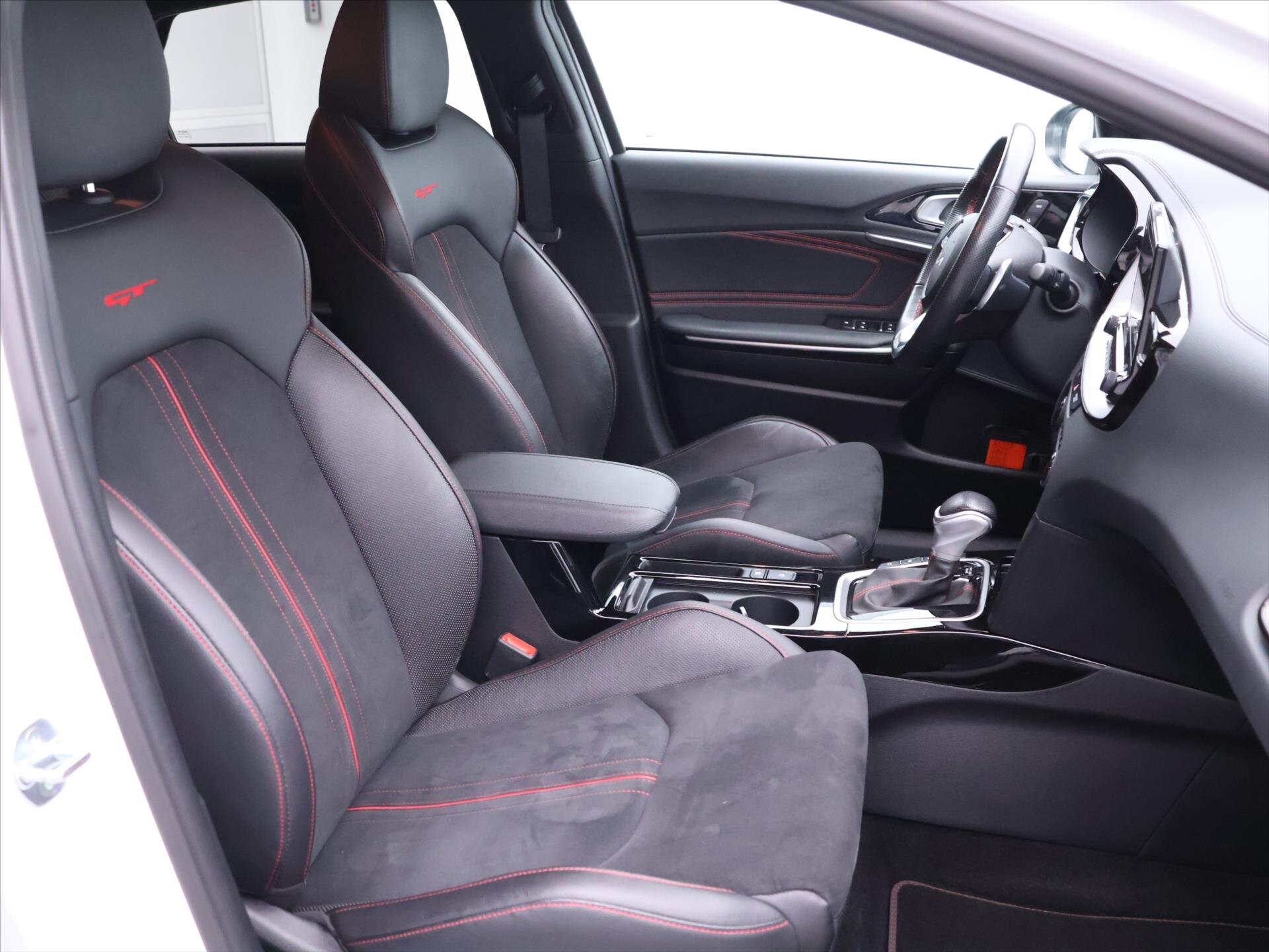 KIA ProCeed Hatchback 1,6 l 150 kw