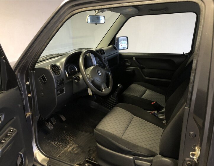 Suzuki Jimny 9