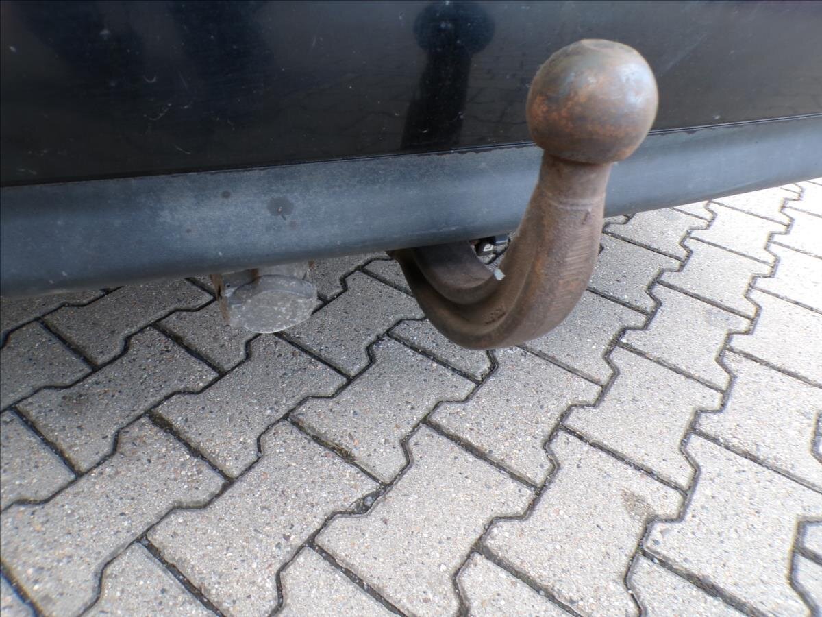 Volkswagen Sharan Kombi 1,9 l 85 kw