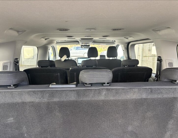 Volkswagen Caravelle Kombi 2,0 l 110 kw