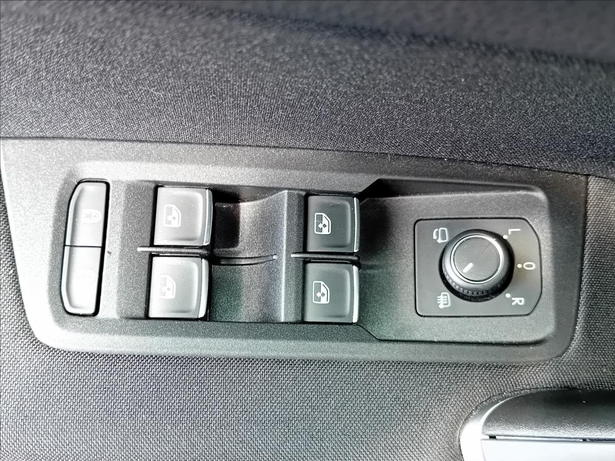 Volkswagen Touran Kombi 2,0 l 110 kw