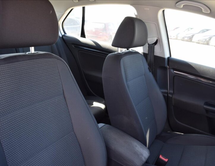Volkswagen Jetta Kombi 1,4 l 90 kw
