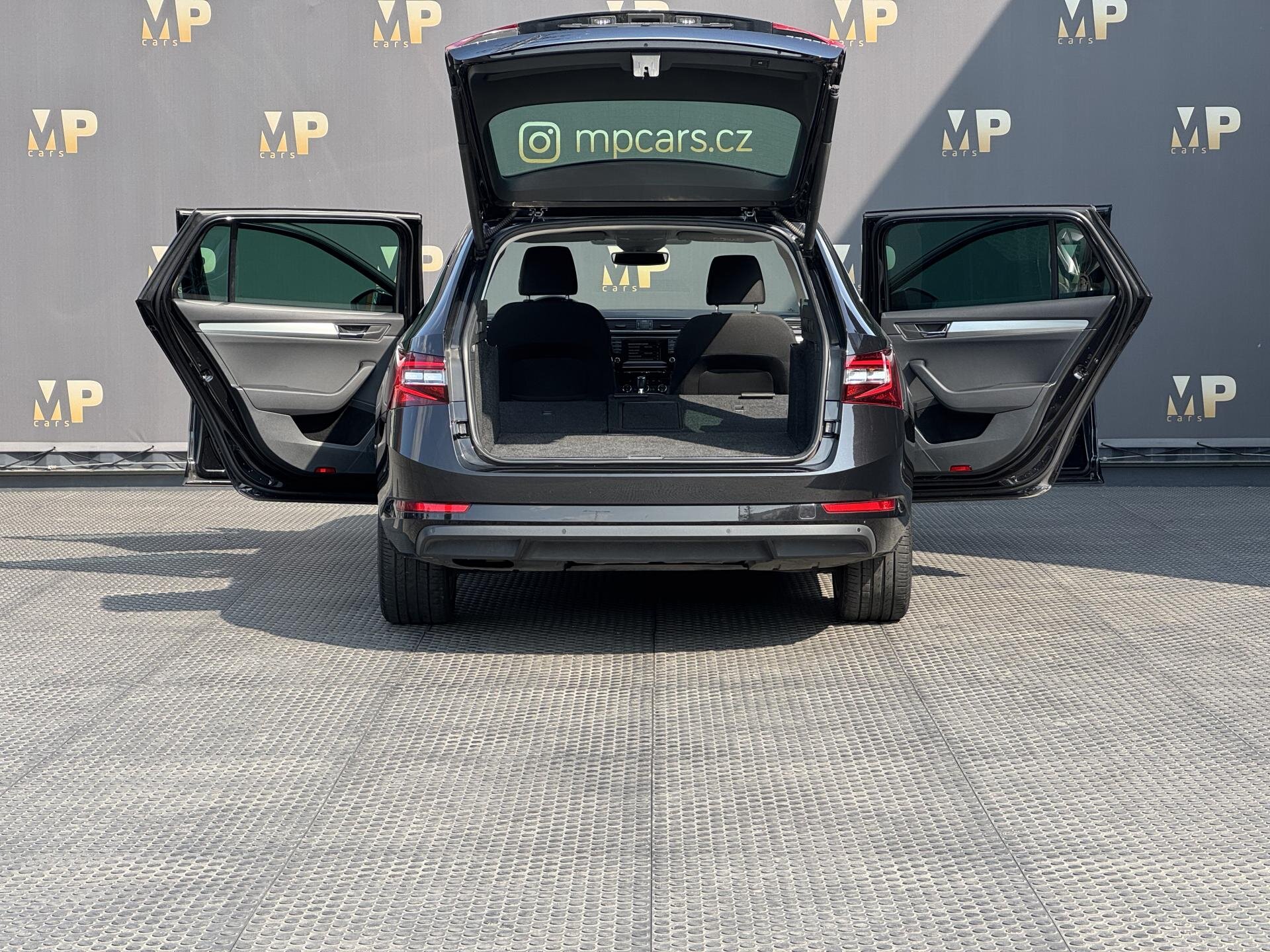 Škoda Superb Kombi 2,0 l 110 kw