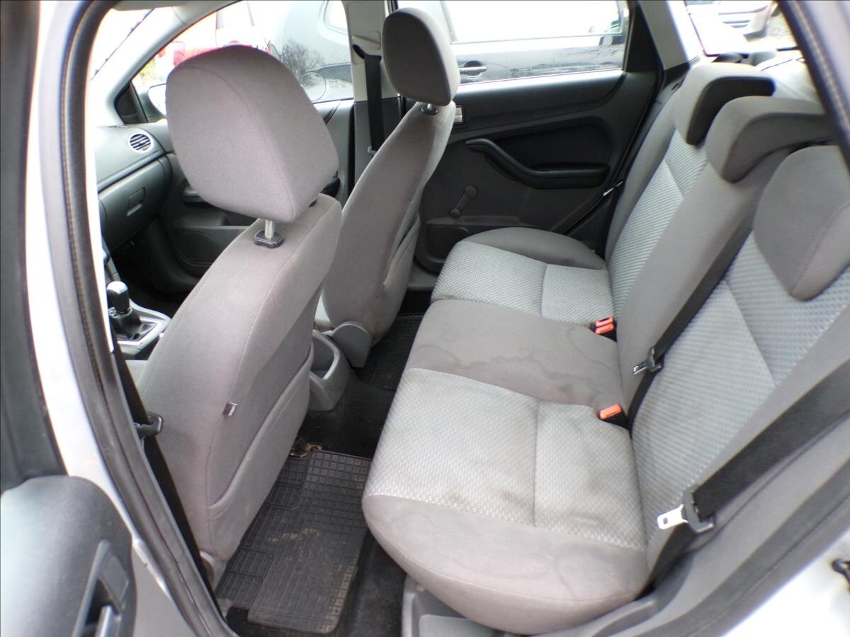 Ford Focus Kombi 1,6 l 74 kw