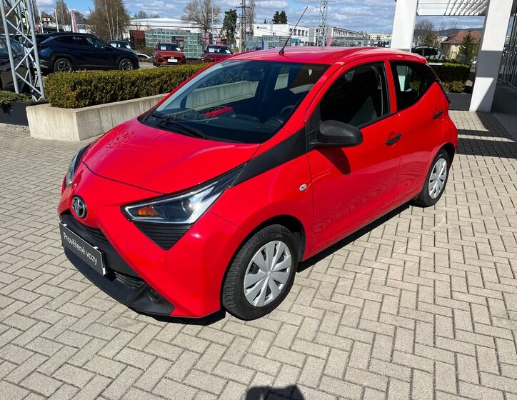 Toyota Aygo Hatchback 998,0 53 kw