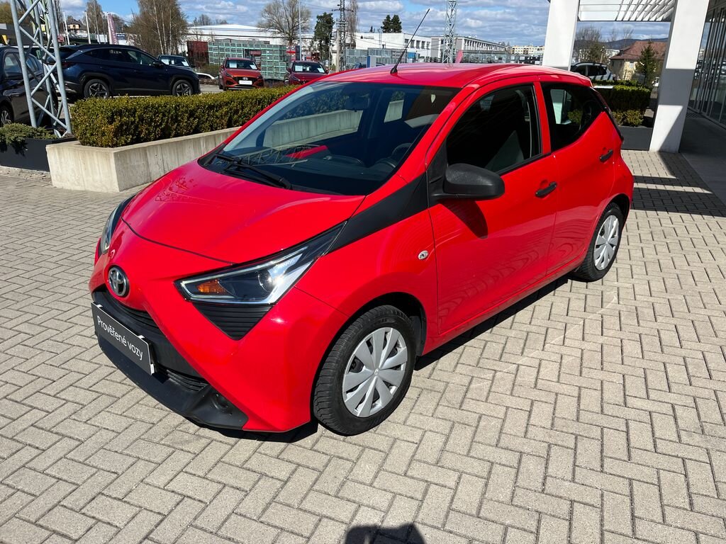 Toyota Aygo Hatchback 998,0 53 kw