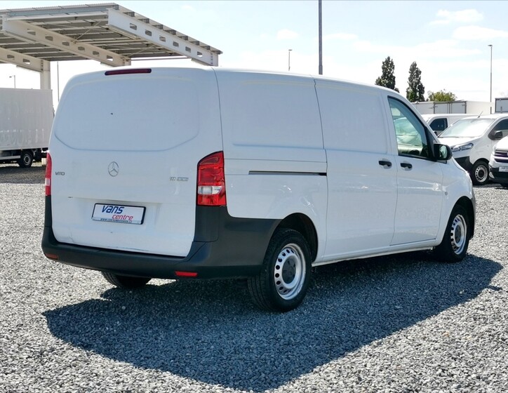 Mercedes-Benz Vito 3