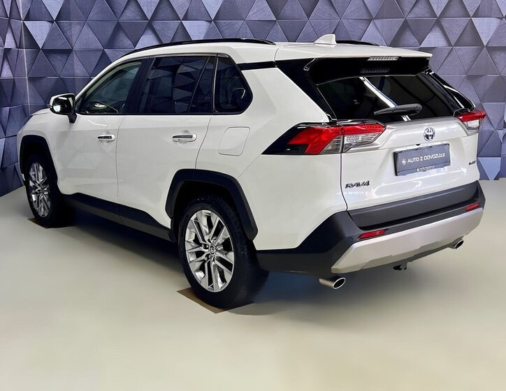 Toyota RAV4 SUV 2,5 l 163 kw