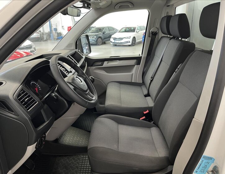 Volkswagen Transporter 13