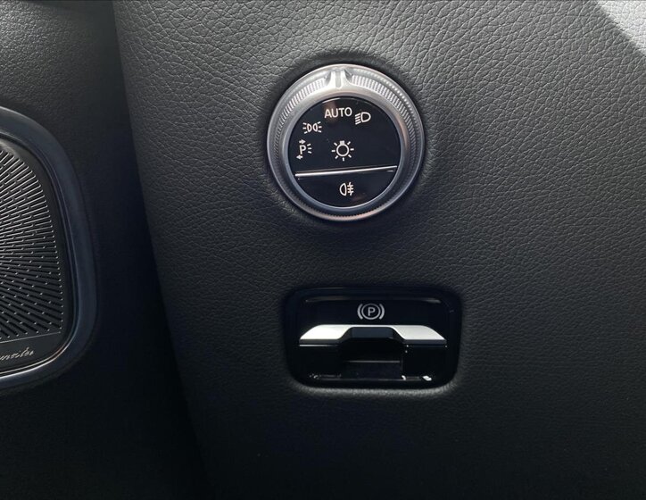 Mercedes-Benz GLC SUV 2,0 l 145 kw