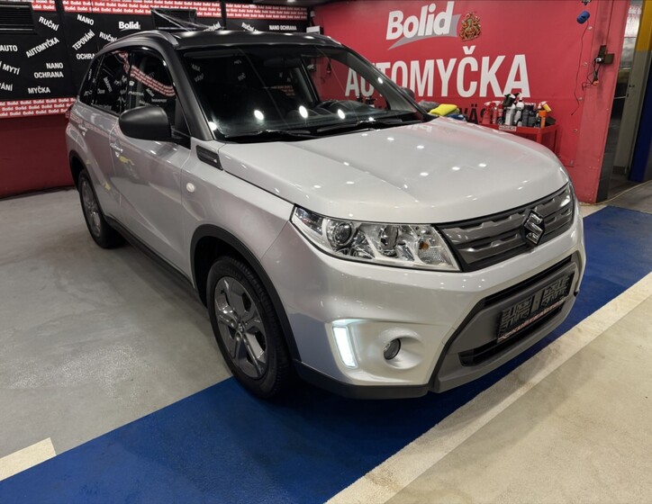 Suzuki Vitara 8