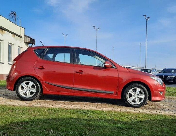 Hyundai i30 9