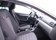 Volkswagen Passat CC 12
