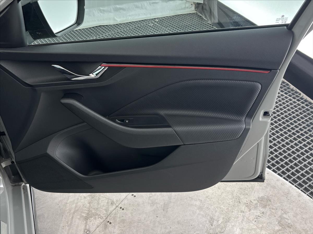 Škoda Scala Hatchback 1,5 l 110 kw