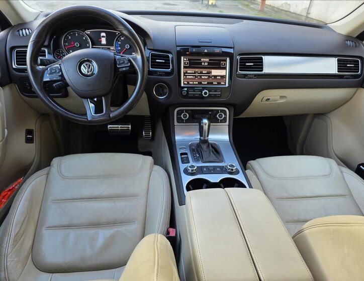Volkswagen Touareg SUV / Terénní 4,1 l 250 kw