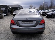 Mercedes-Benz Třídy E Sedan 2,0 l 143 kw