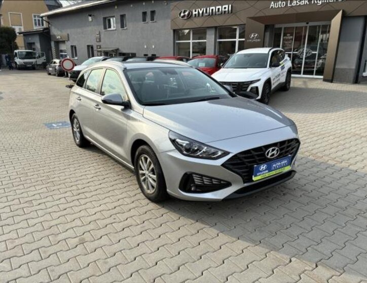 Hyundai i30 Kombi 1,6 l 85 kw
